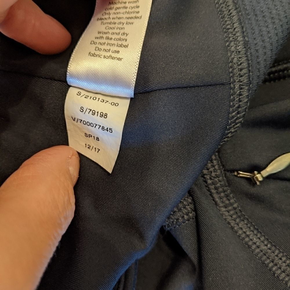 Athleta Blue Timeless Contender Leggings Medium - Picture 8 of 9